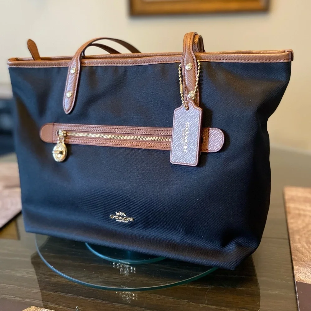 Coach Black and Tan Women's Tote Bag